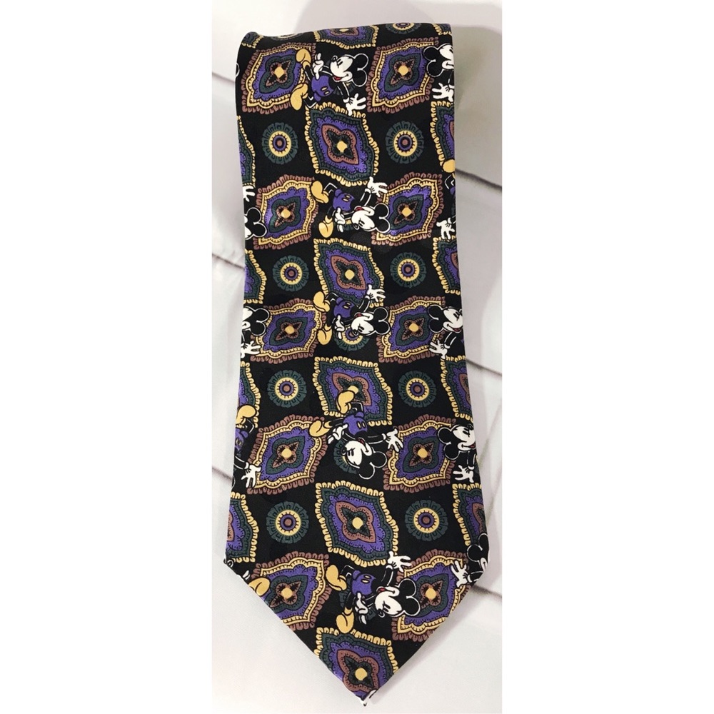 Walt Disney Store Mickey Mouse 100% Silk Tie